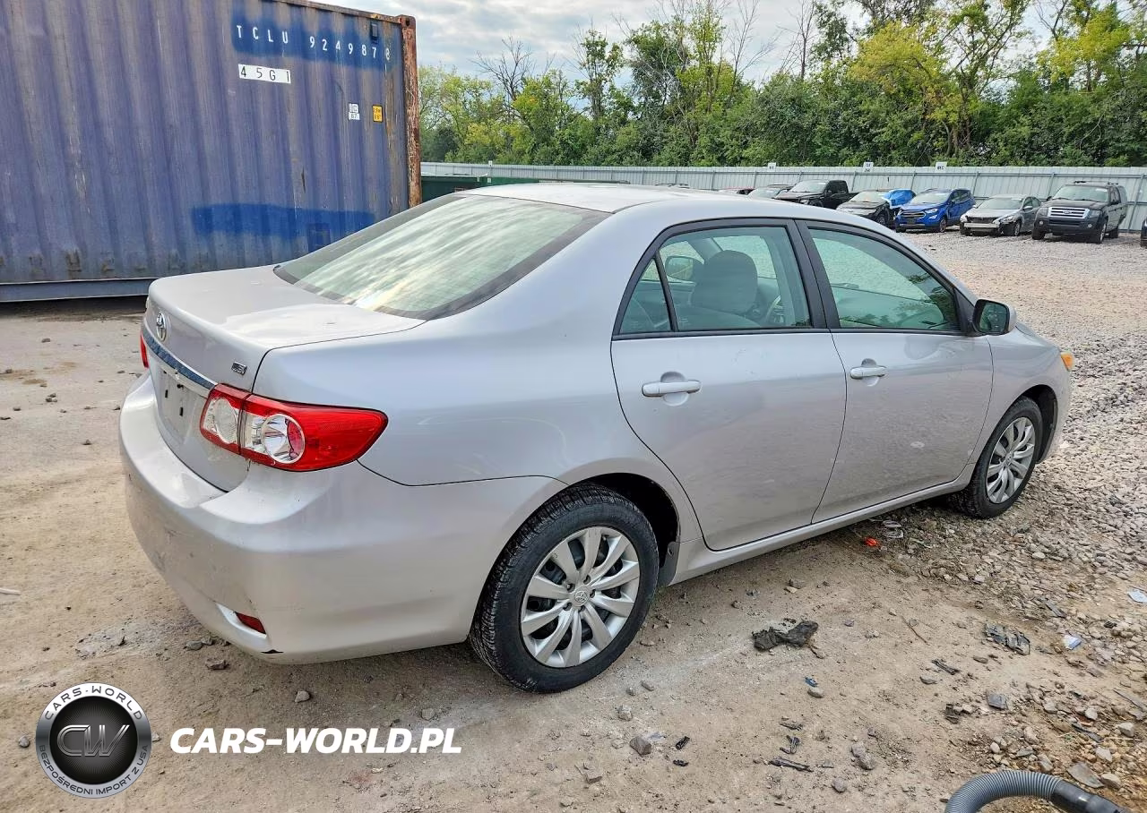 2012 Toyota Corolla Le VIN:2T1BU4EE2CC843247 - 3