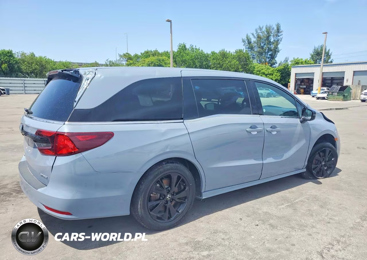 2024 Honda Odyseey VIN:5FNRL6H76RB053402 - 3