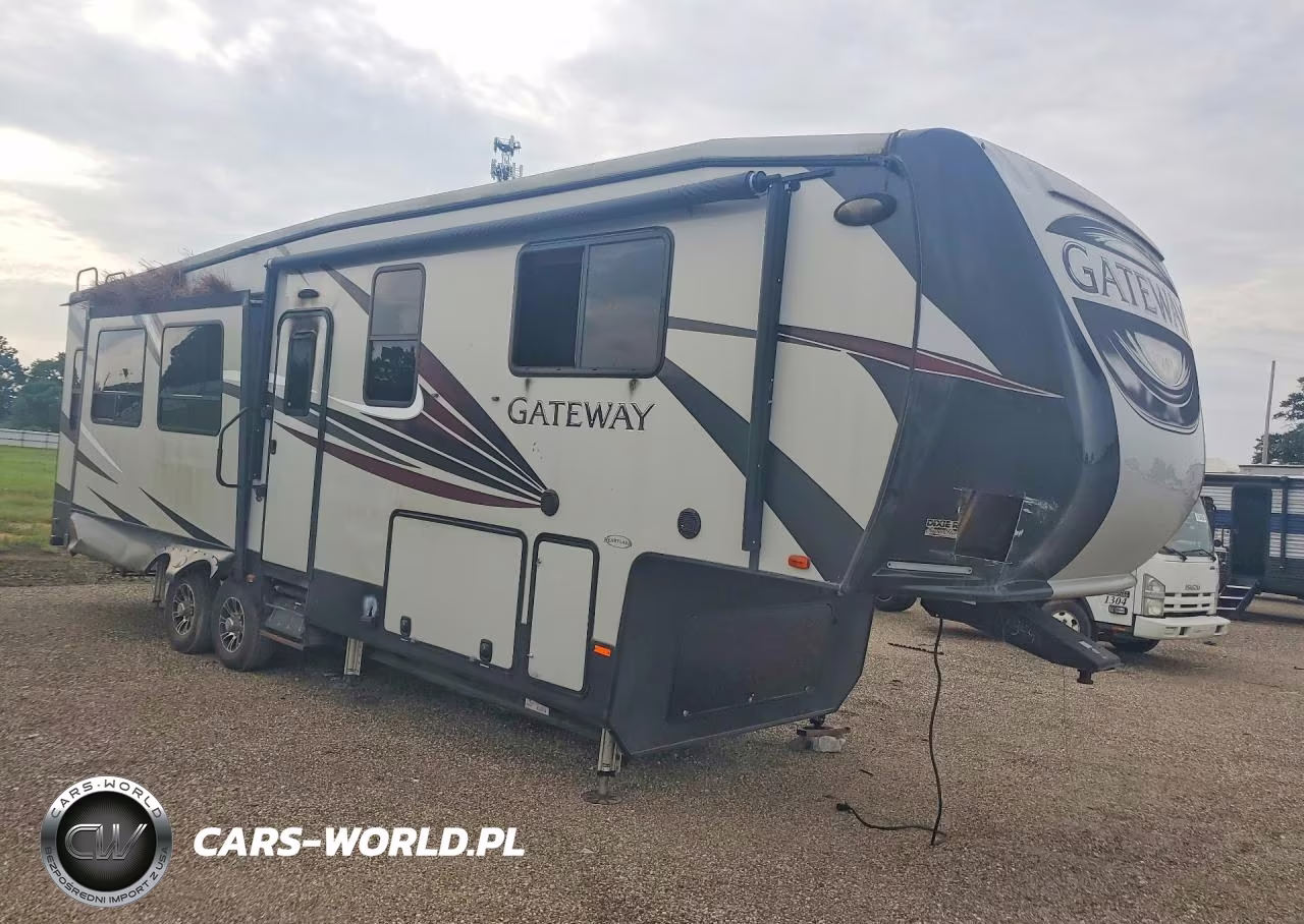 2018 Heartland Gateway Camper VIN:5SFSG3729JE384942 - 4