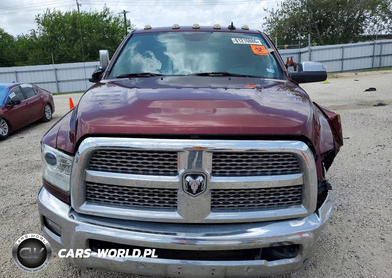 2017 Ram 3500 Laramie VIN:3C63RRJL1HG697760 - 5