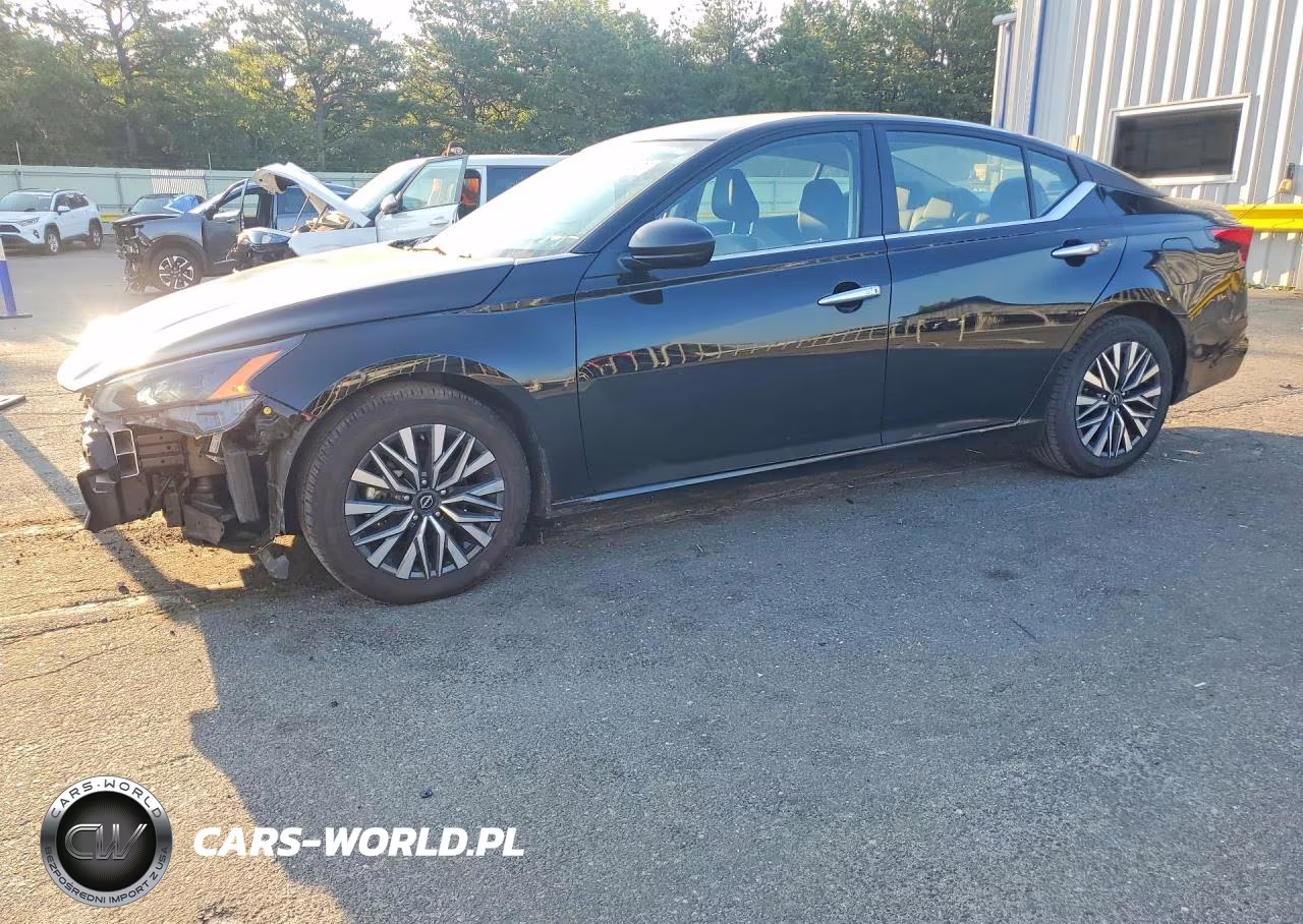 2025 Nissan Altima Sv – zdjęcie 1 z 12
