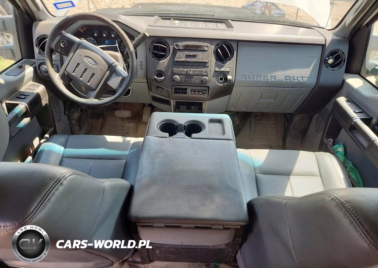 2015 Ford F350 Super Duty Box Truck VIN:1FD8W3G65FEC40956 - 8
