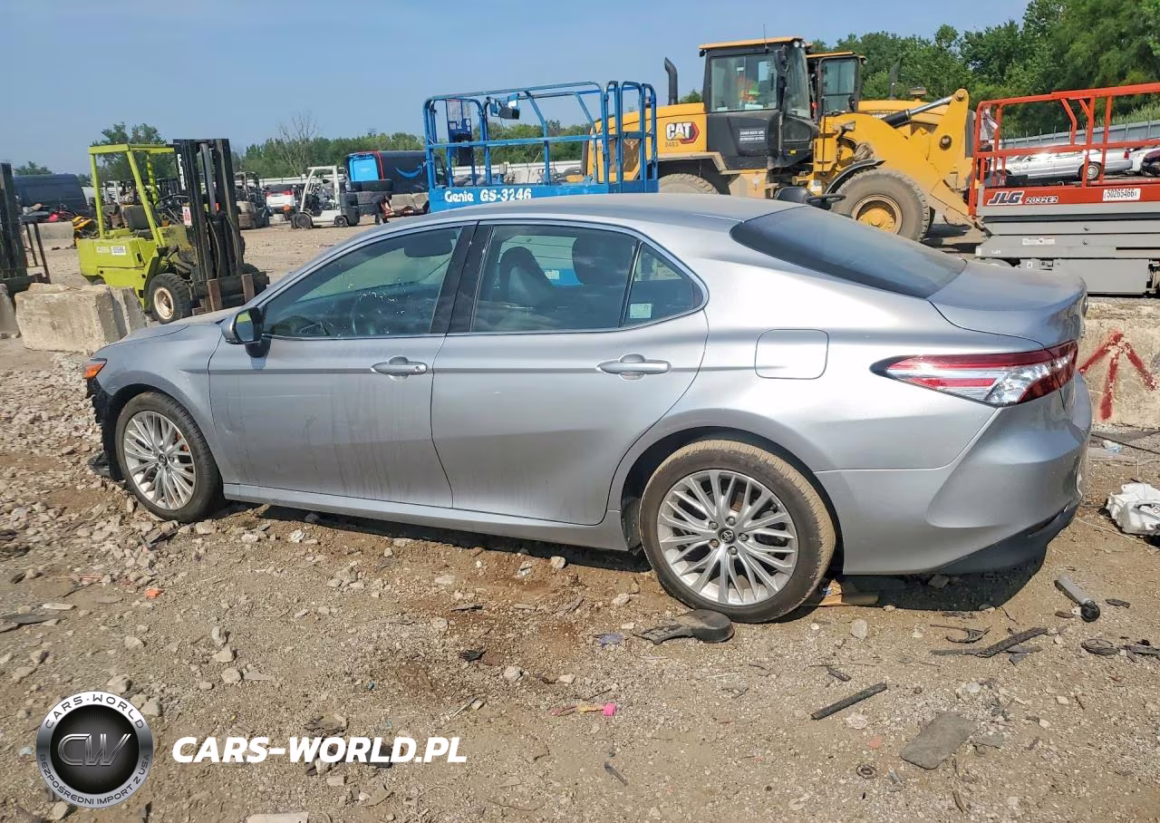 2018 Toyota Camry Xle VIN:4T1B11HK4JU052917 - 2