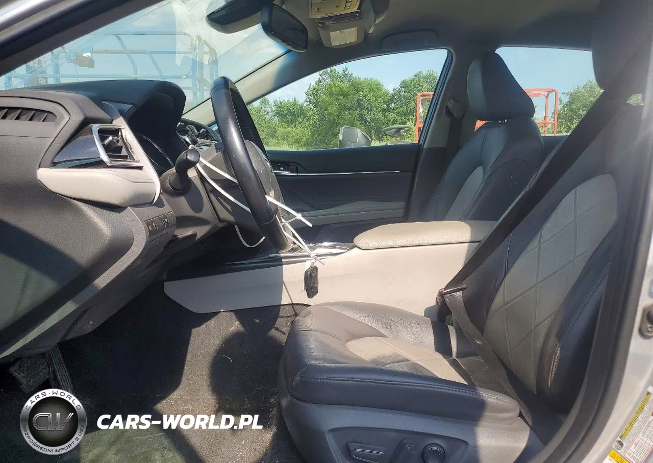 2018 Toyota Camry Xle VIN:4T1B11HK4JU052917 - 7