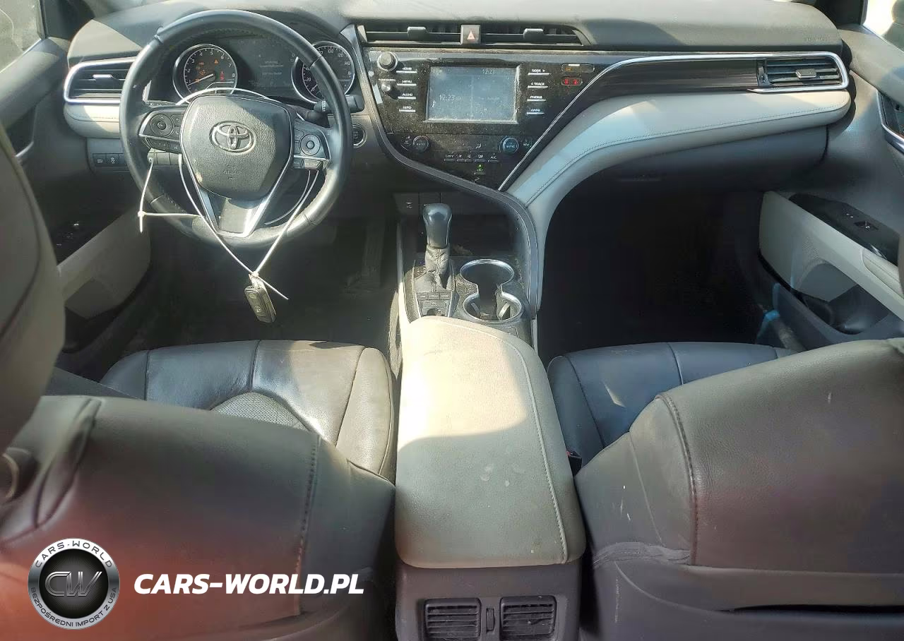 2018 Toyota Camry Xle VIN:4T1B11HK4JU052917 - 8