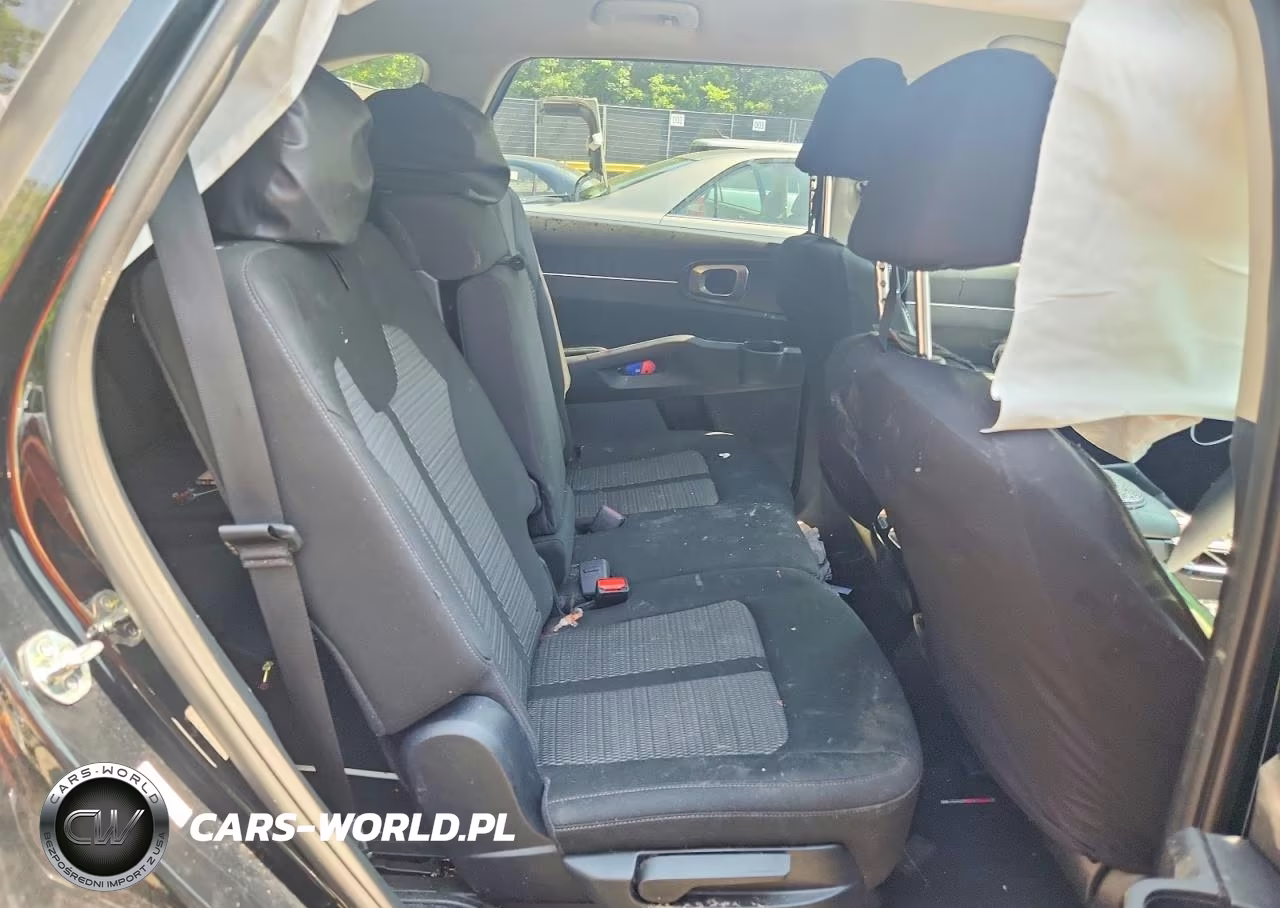 2023 Kia Sorento Lx VIN:5XYRG4LC1PG198043 - 11