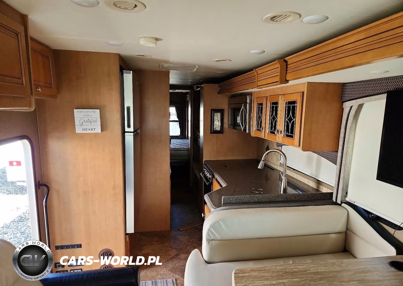 2016 Thor Motor Coach Miramar Rv VIN:1F66F5DYXF0A12240 - 6