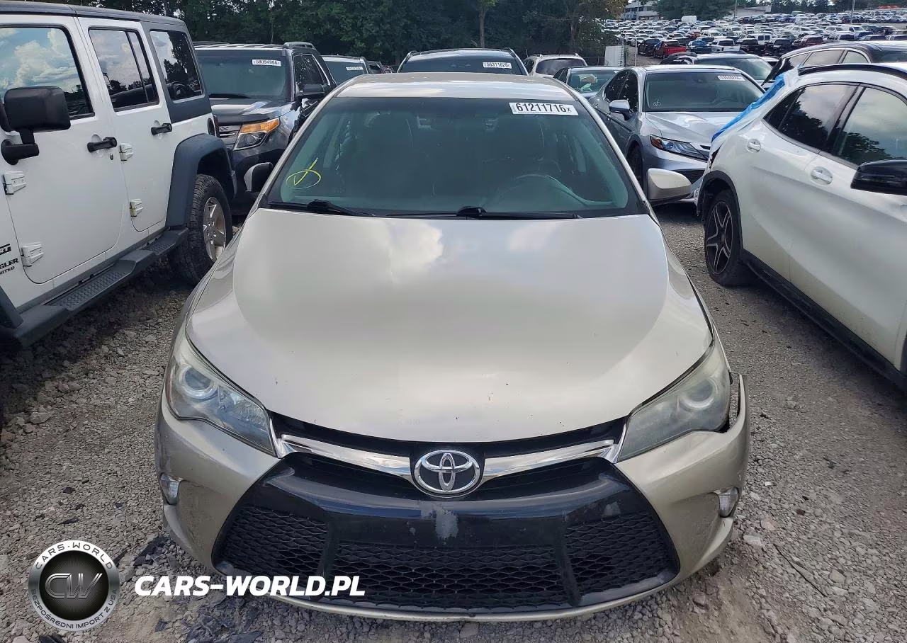2015 Toyota Camry Se VIN:4T1BF1FK5FU029643 - 5