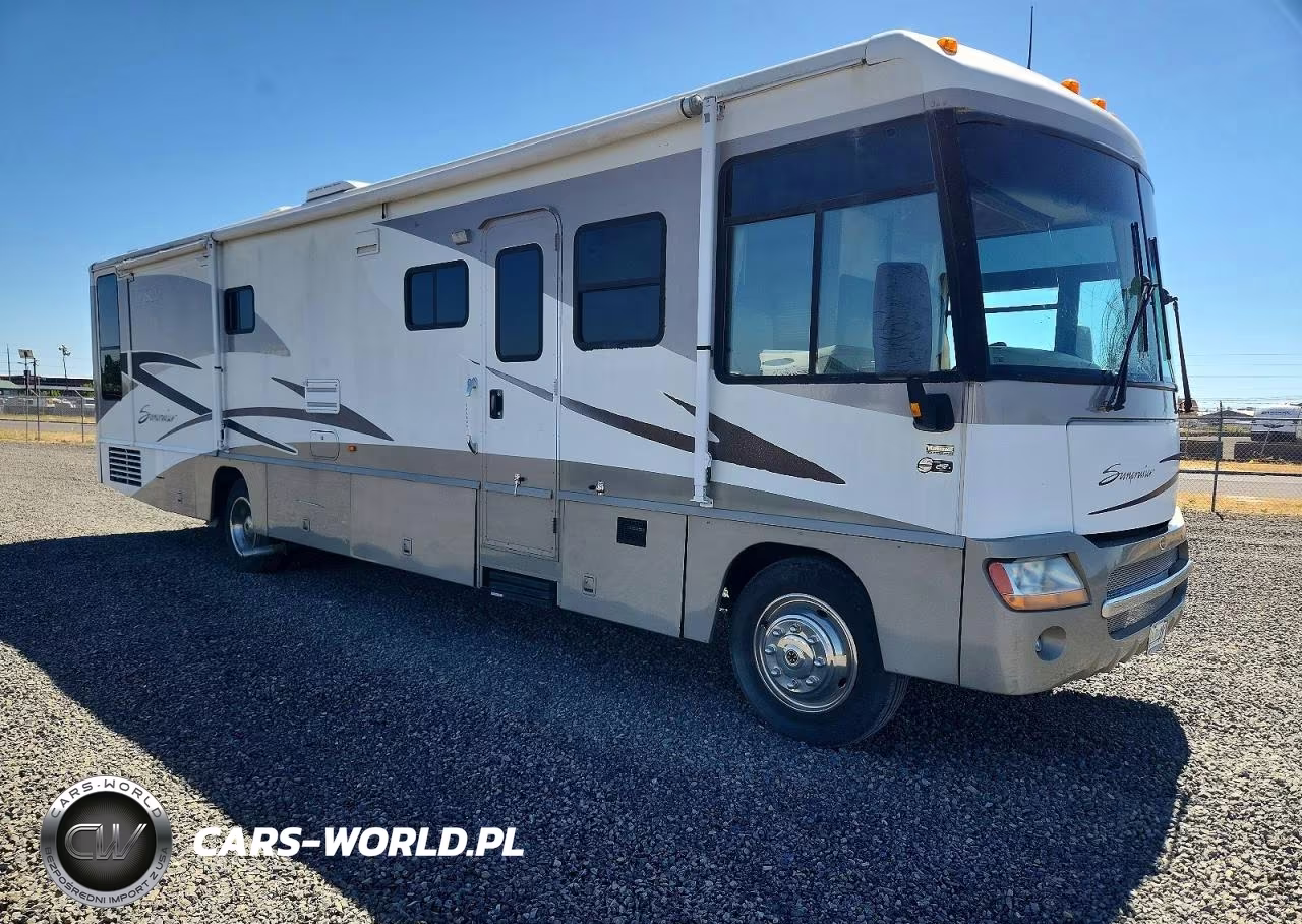 2005 Workhorse Custom Chassis Motorhome Chassis W22