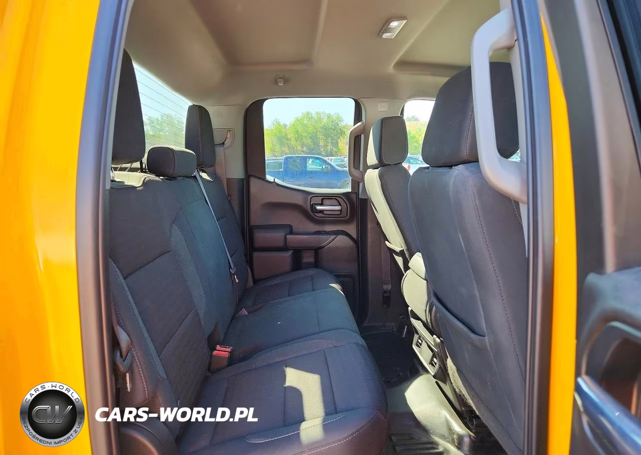 2023 GMC Sierra K1500 VIN:1GTRUAEKXPZ223261 - 10