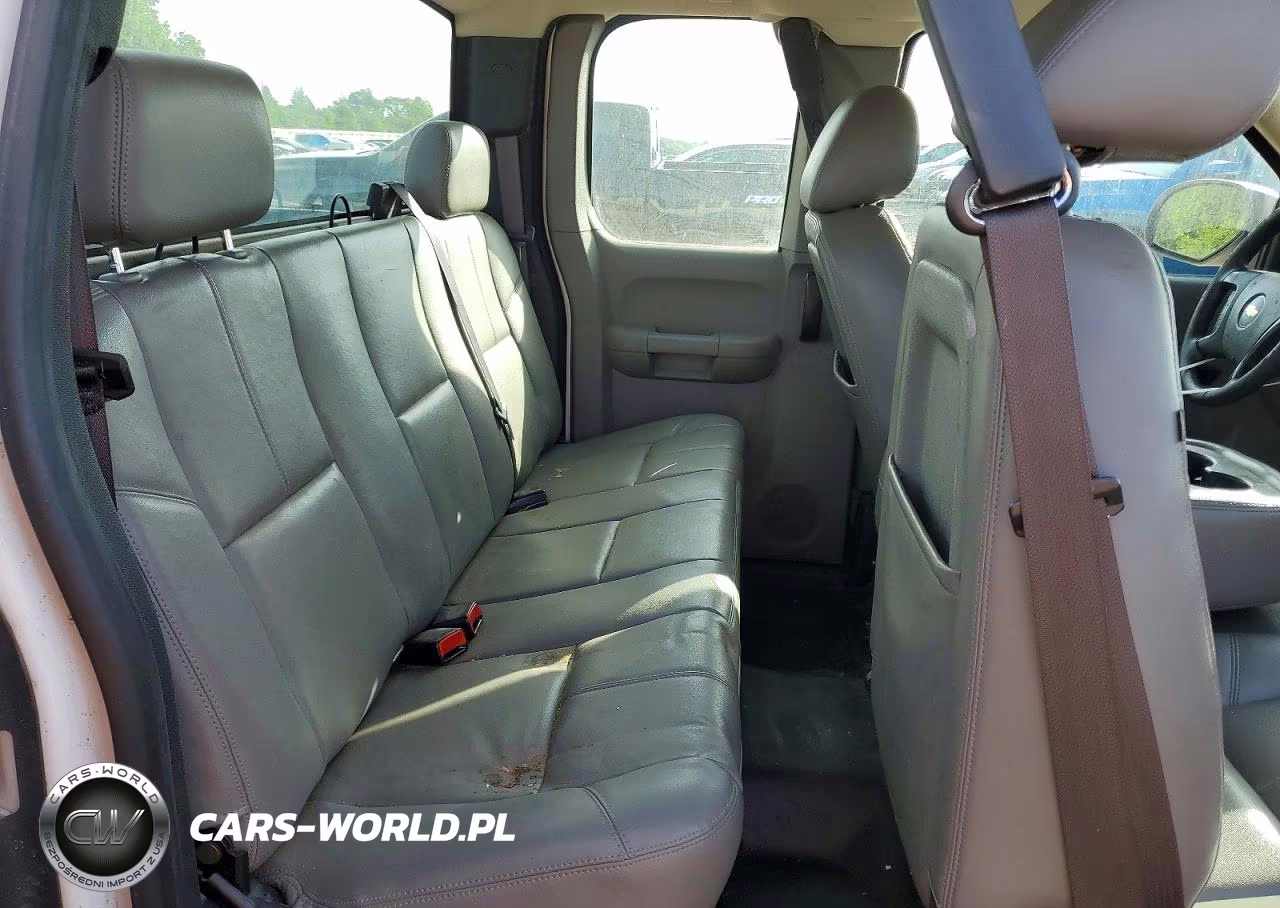 2012 Chevrolet Silverado C1500 VIN:1GCRCPEX8CZ332104 - 10