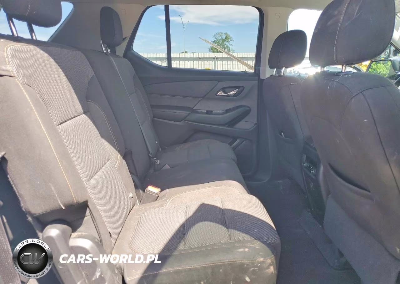 2018 Chevrolet Traverse Ls VIN:1GNERFKW9JJ270010 - 11