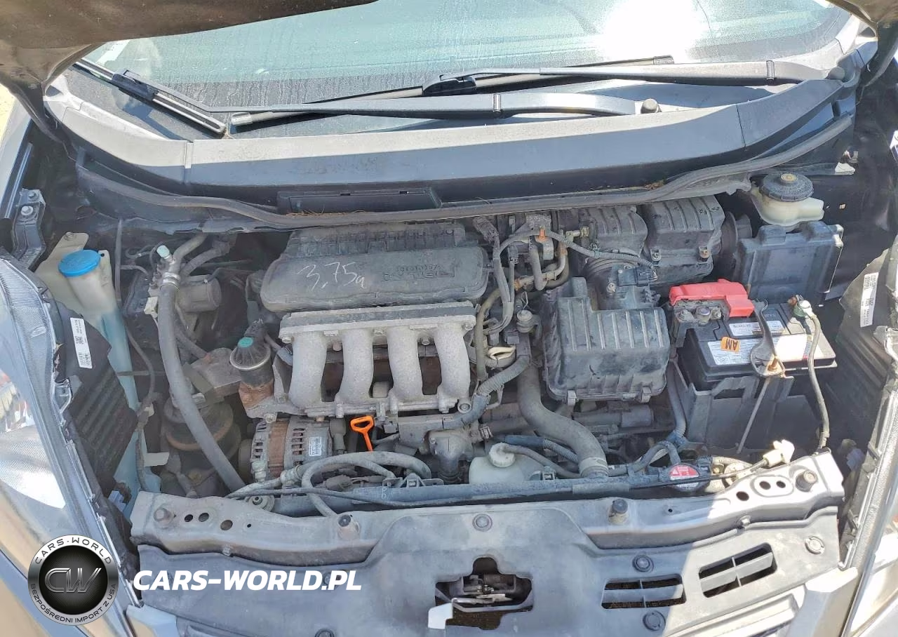 2011 Honda Fit Sport VIN:JHMGE8H52BS011196 - 11