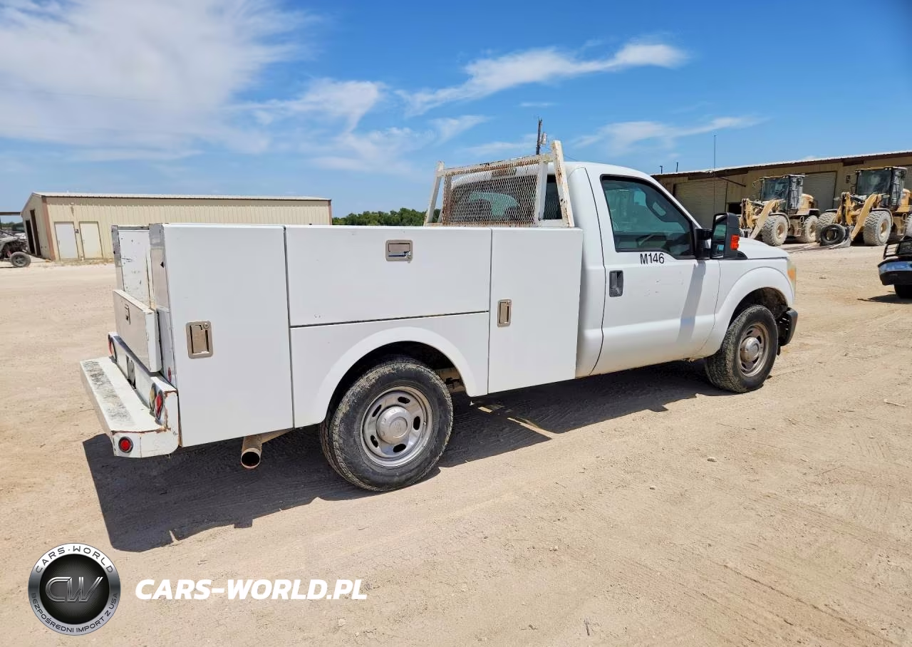 2011 Ford F250 Super Duty VIN:1FDBF2A67BEA68710 - 3