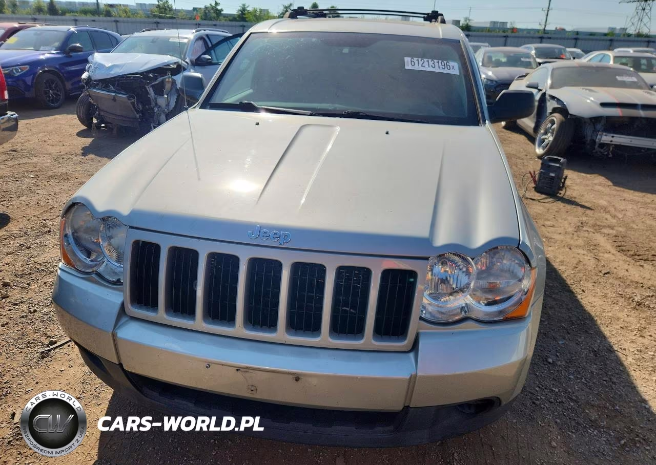 2009 Jeep Grand Cherokee Laredo VIN:1J8GR48K69C555542 - 5