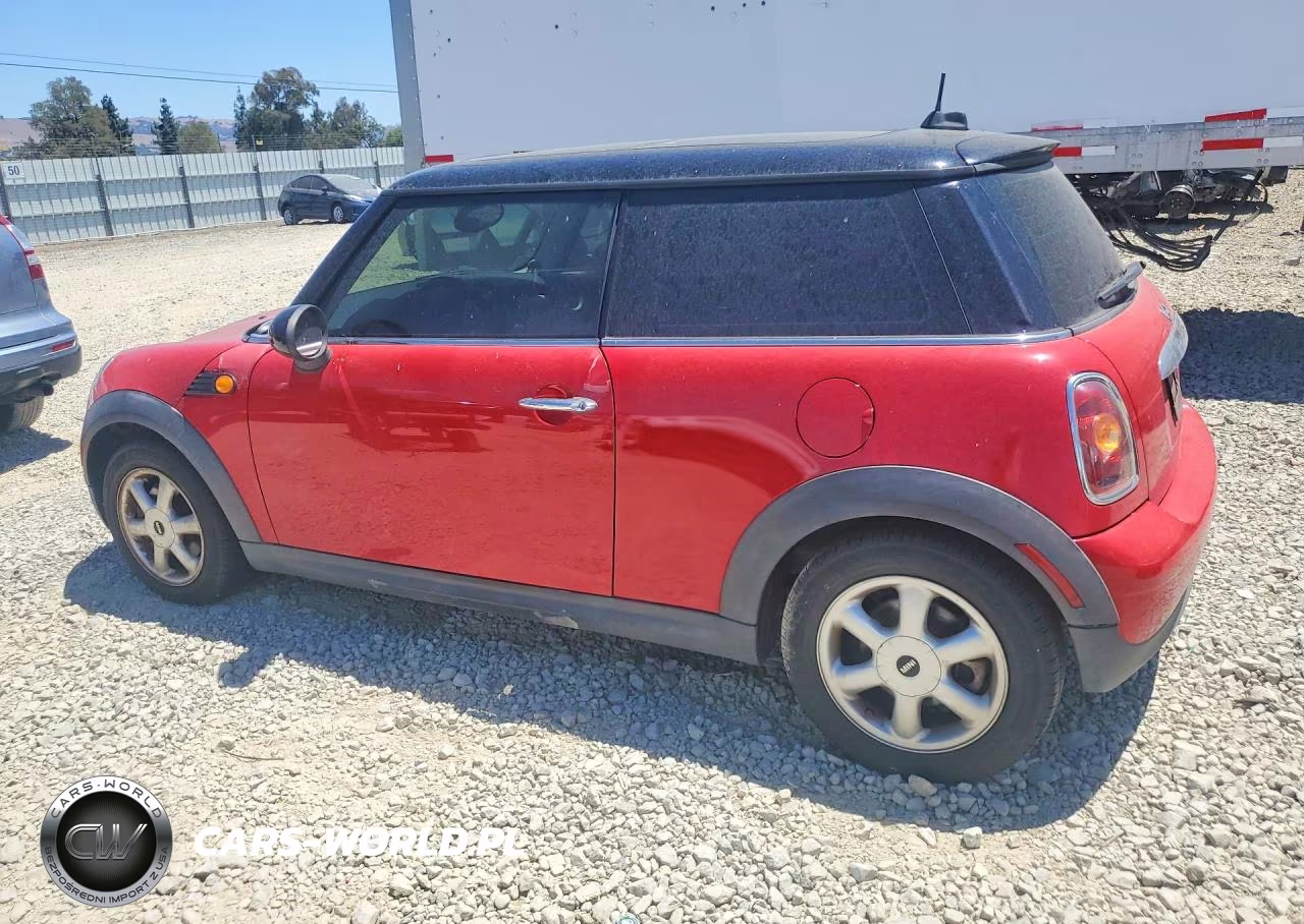 2008 Mini Cooper VIN:WMWMF33588TT59953 - 2