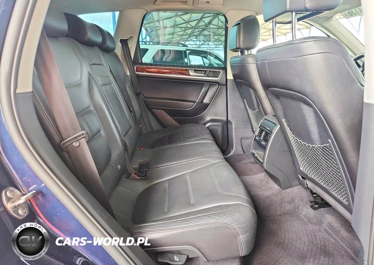 2011 Volkswagen Touareg V6 VIN:WVGFF9BP7BD000608 - 11