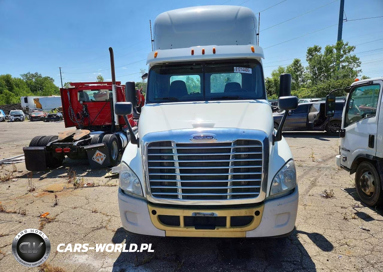 2014 Freightliner Cascadia Semi Truck VIN:3AKJGEDV8ESFY0333 - 5