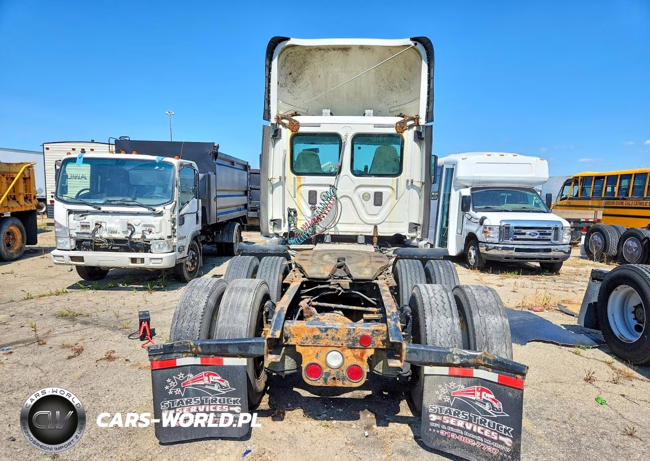 2014 Freightliner Cascadia Semi Truck VIN:3AKJGEDV8ESFY0333 - 6