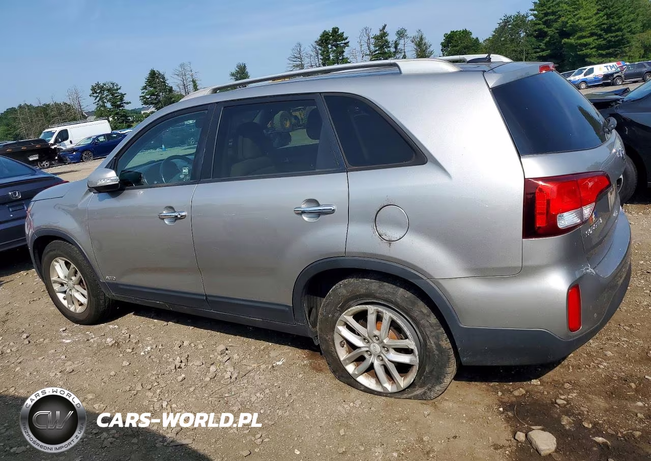 2015 Kia Sorento Lx VIN:5XYKTDA60FG628573 - 2