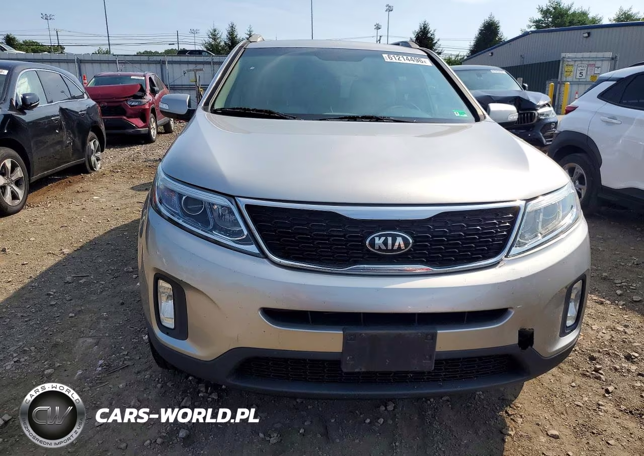2015 Kia Sorento Lx VIN:5XYKTDA60FG628573 - 5