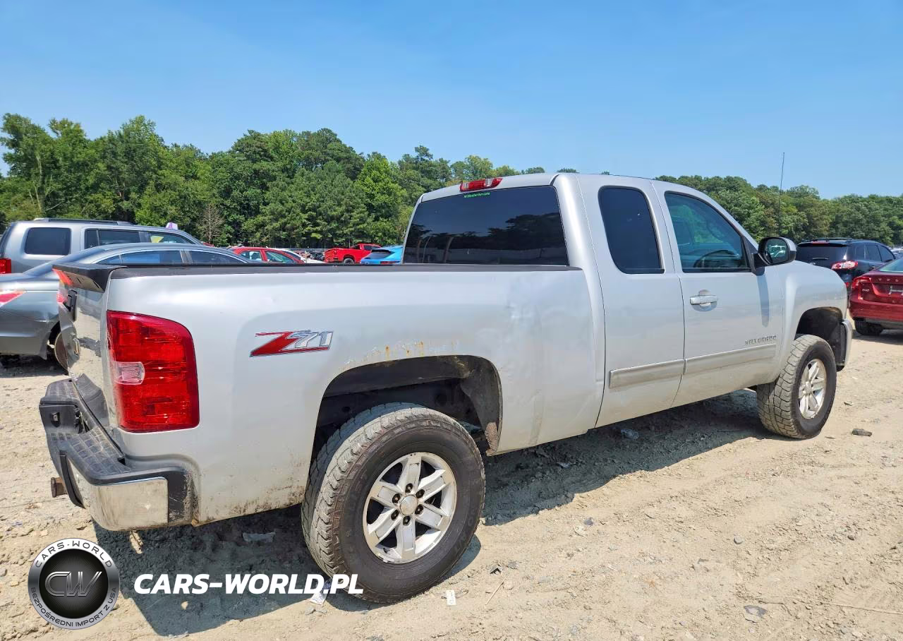 2013 Chevrolet Silverado K1500 Lt VIN:1GCRKSE79DZ284037 - 3