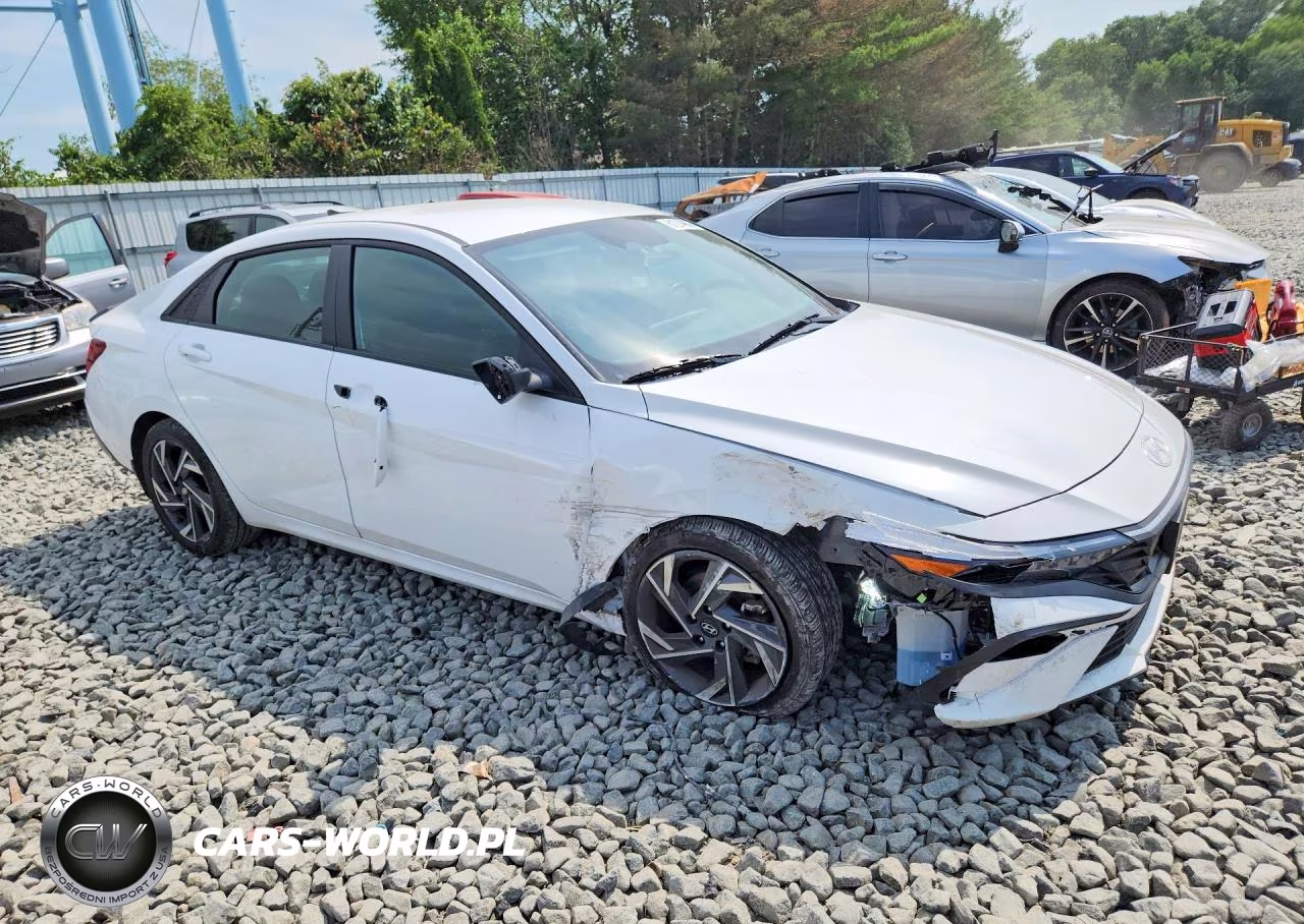 2025 Hyundai Elantra Sel Sport VIN:KMHLM4DG7SU988353 - 4