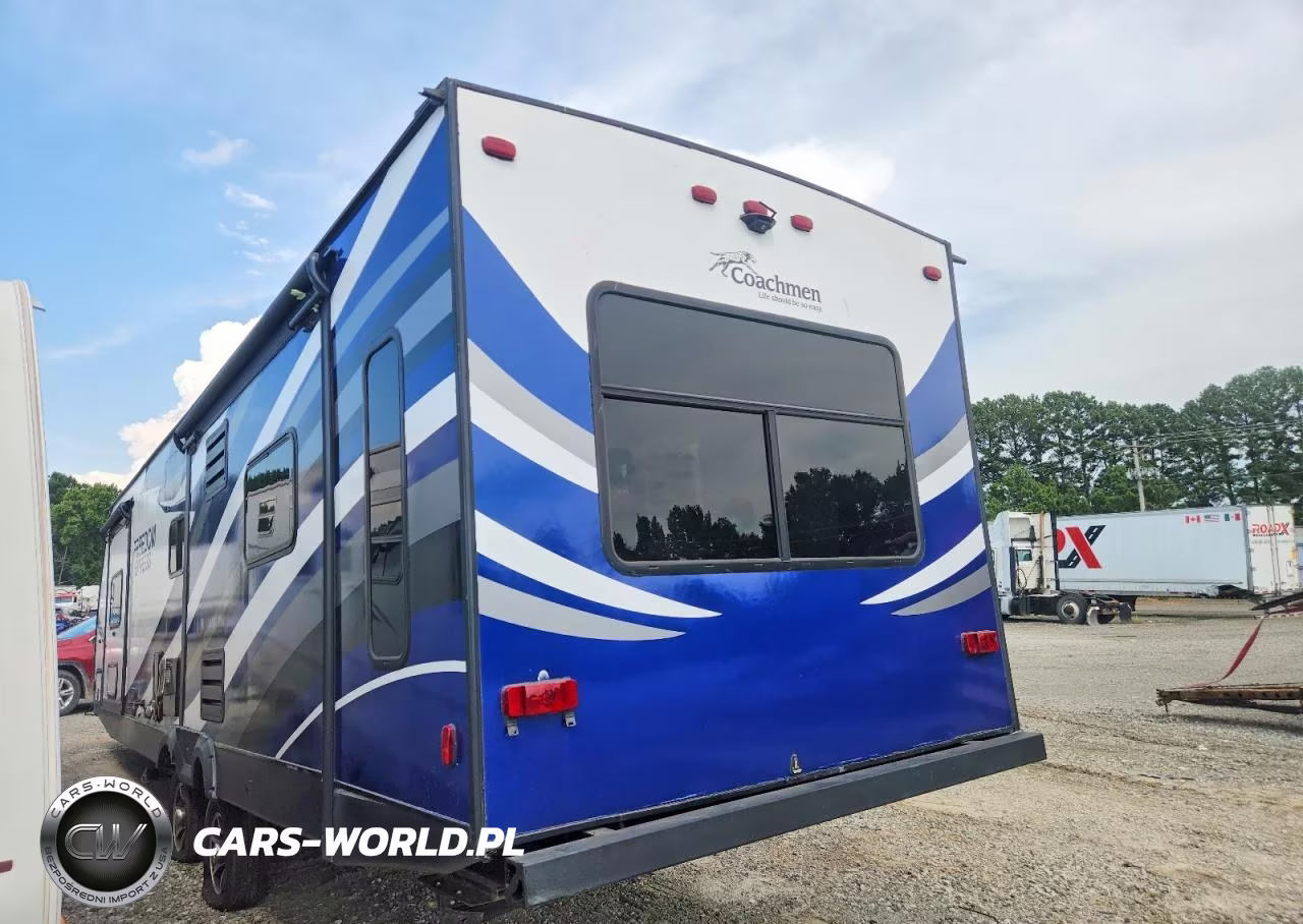 2018 Forest River Freedom Express Camper VIN:5ZT2FEUB5JS029479 - 3