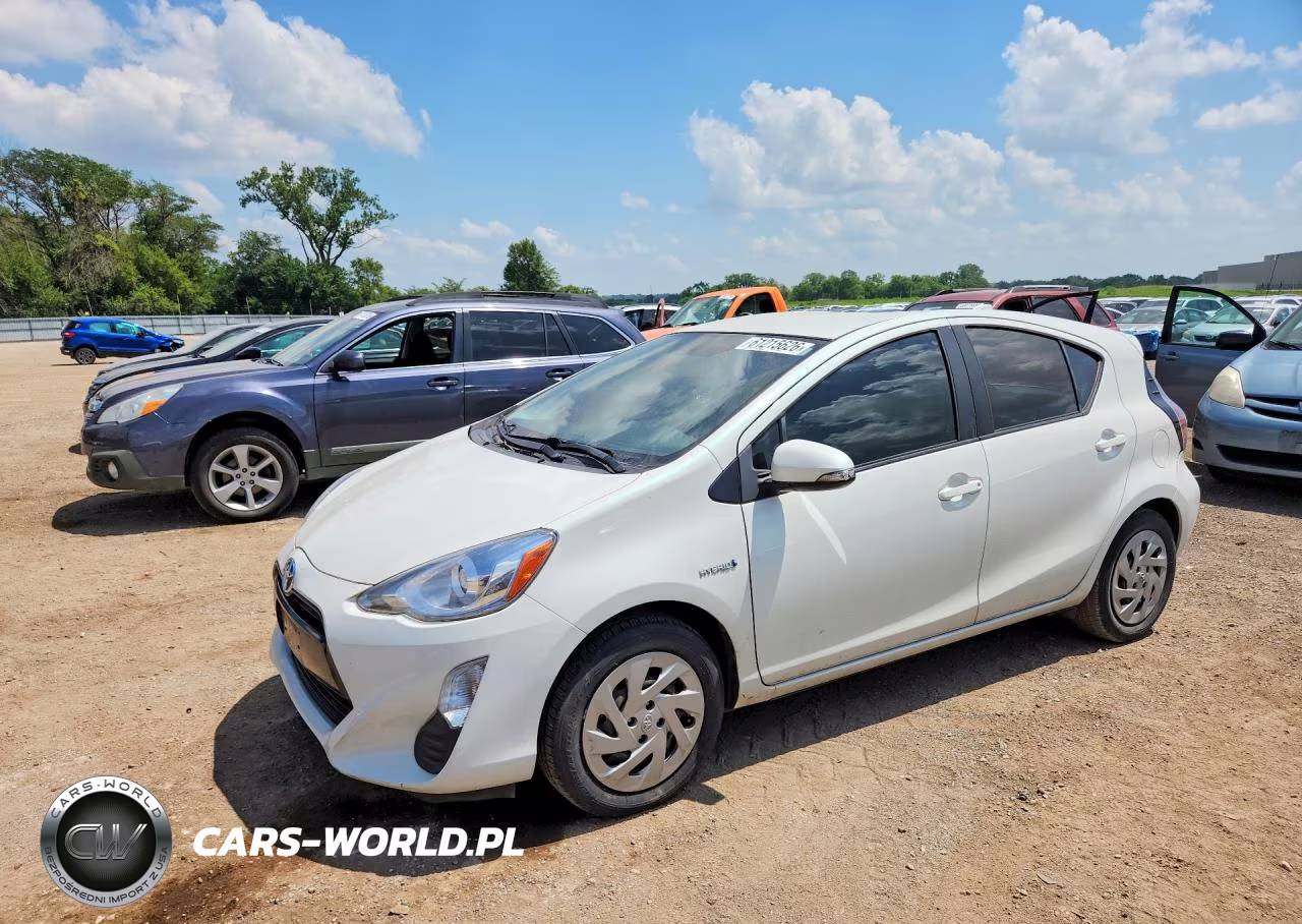 2016 Toyota Prius C Two