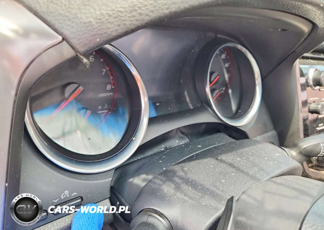 2018 Toyota Camry Xse VIN:4T1B61HK2JU131035 - 9