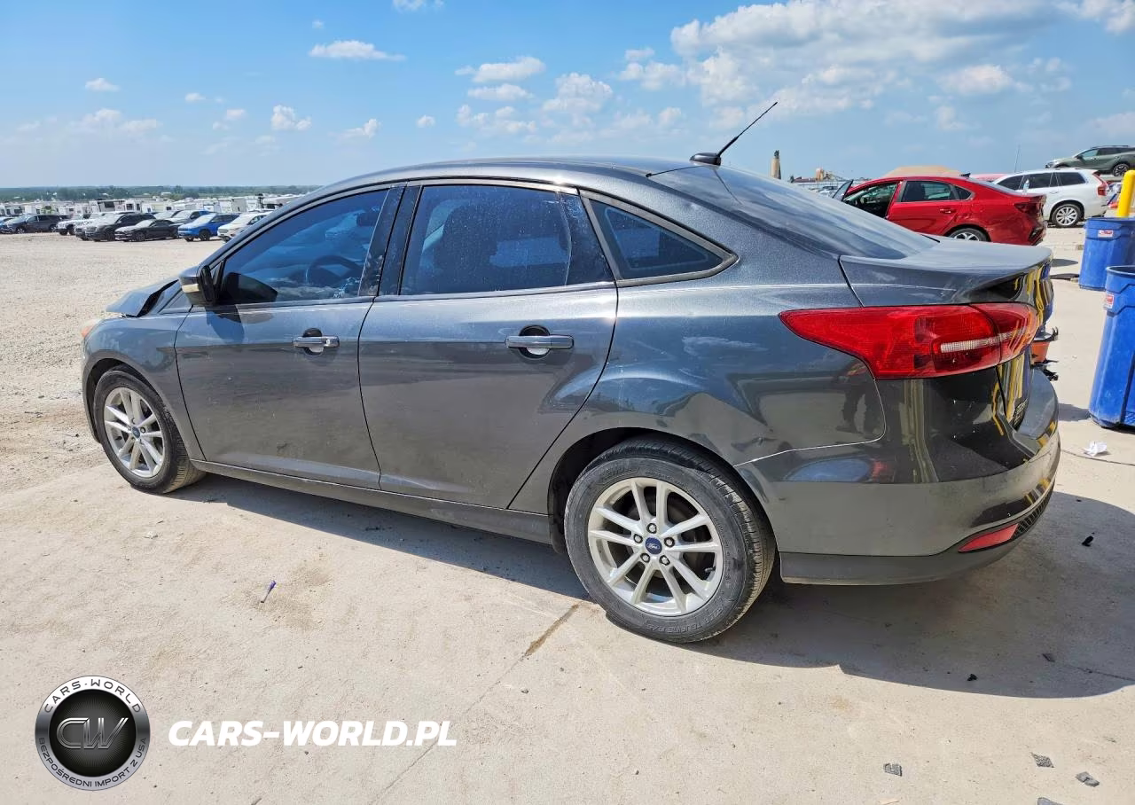 2017 Ford Focus VIN:1FADP3F24HL266869 - 2