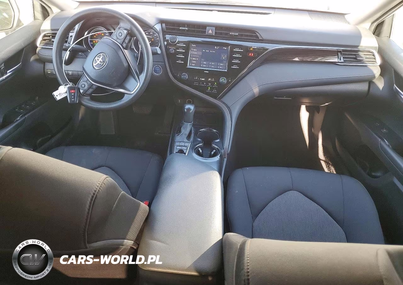 2020 Toyota Camry Le VIN:4T1C31AK8LU538593 - 8