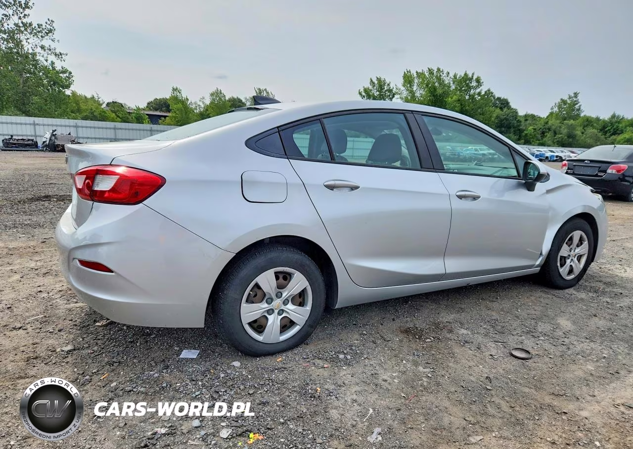 2017 Chevrolet Cruze Ls VIN:1G1BC5SM9H7268926 - 3