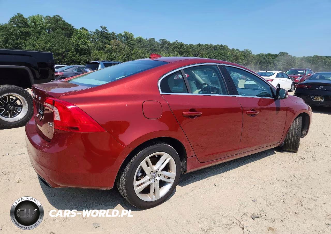 2015 Volvo S60 Premier VIN:YV126MFK8F1340226 - 4