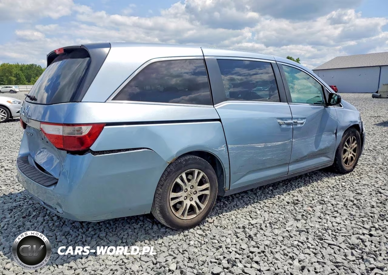 2011 Honda Odyssey Exl VIN:5FNRL5H6XBB060828 - 3