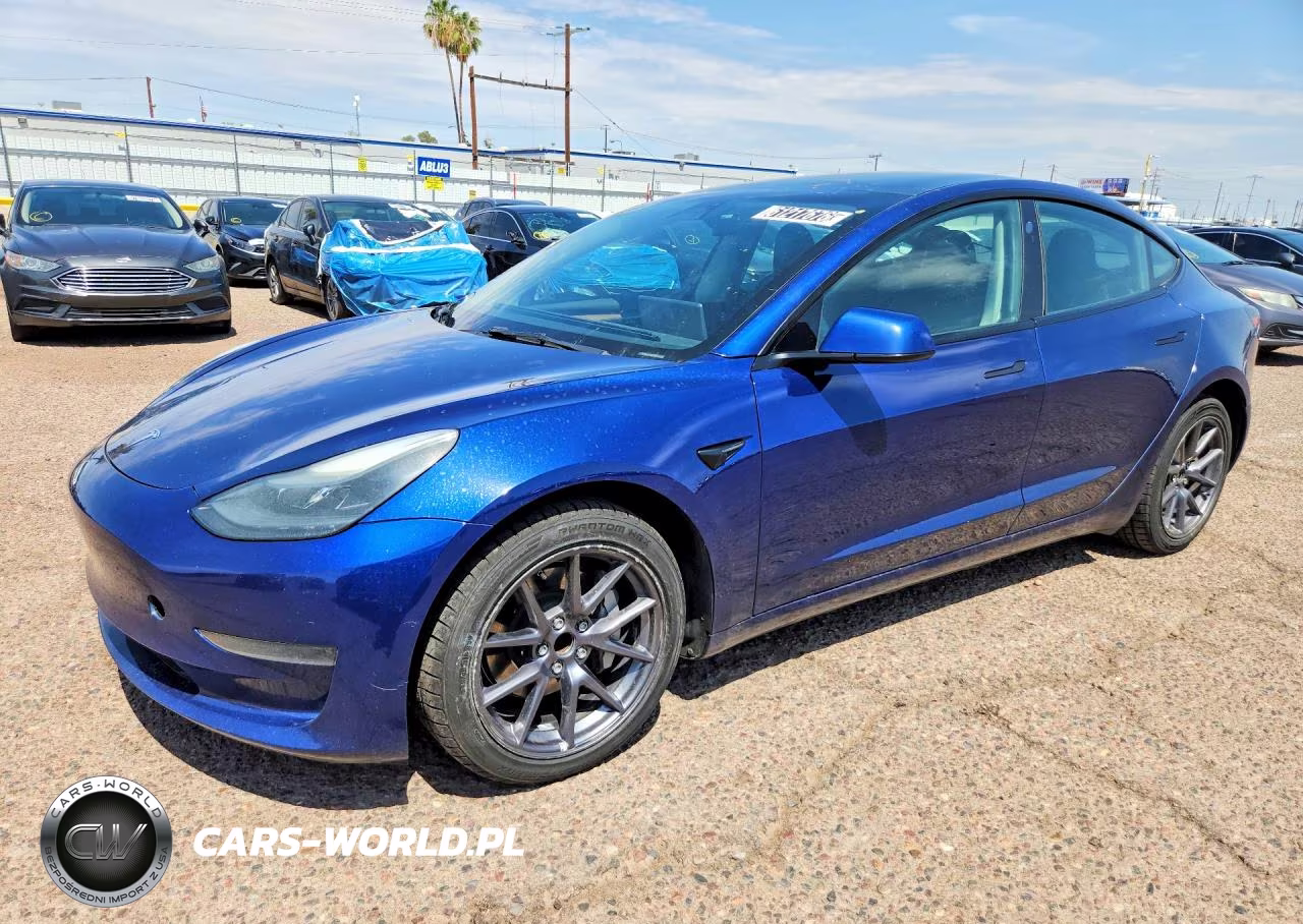 2023 Tesla Model 3 – zdjęcie 1 z 12