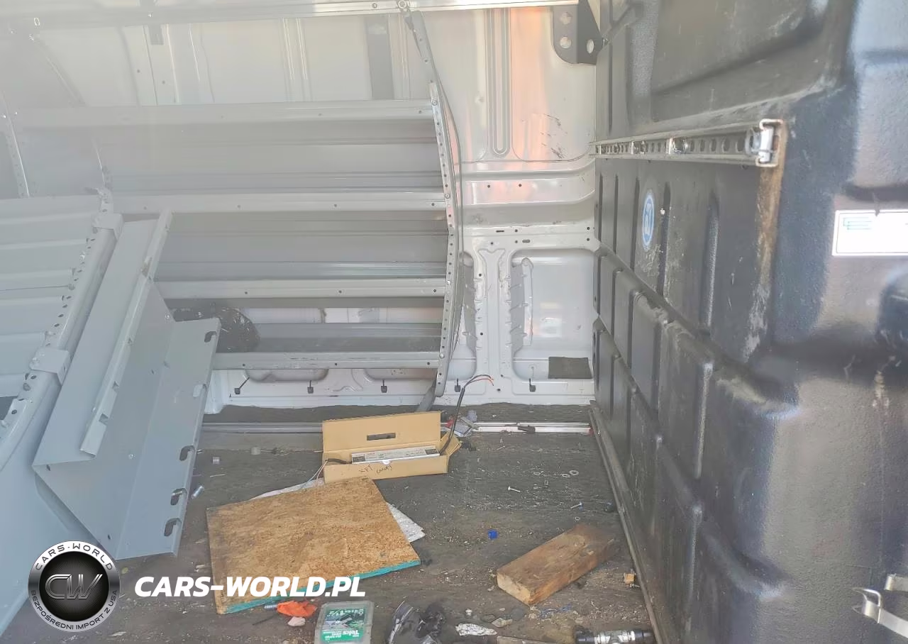 2018 Ford Transit T-250 VIN:1FTYR2YM7JKB45845 - 11