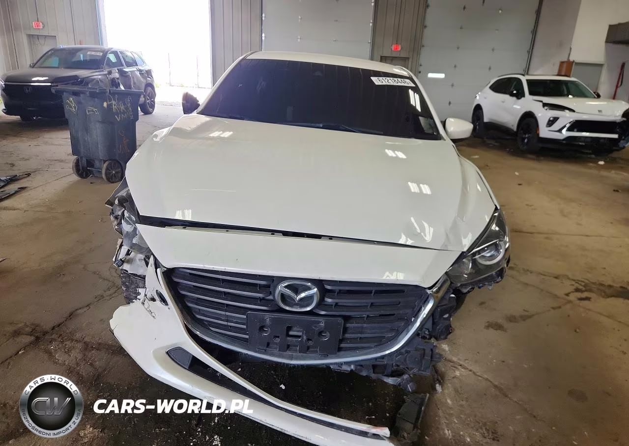 2018 Mazda 3 Touring VIN:3MZBN1V33JM233482 - 5