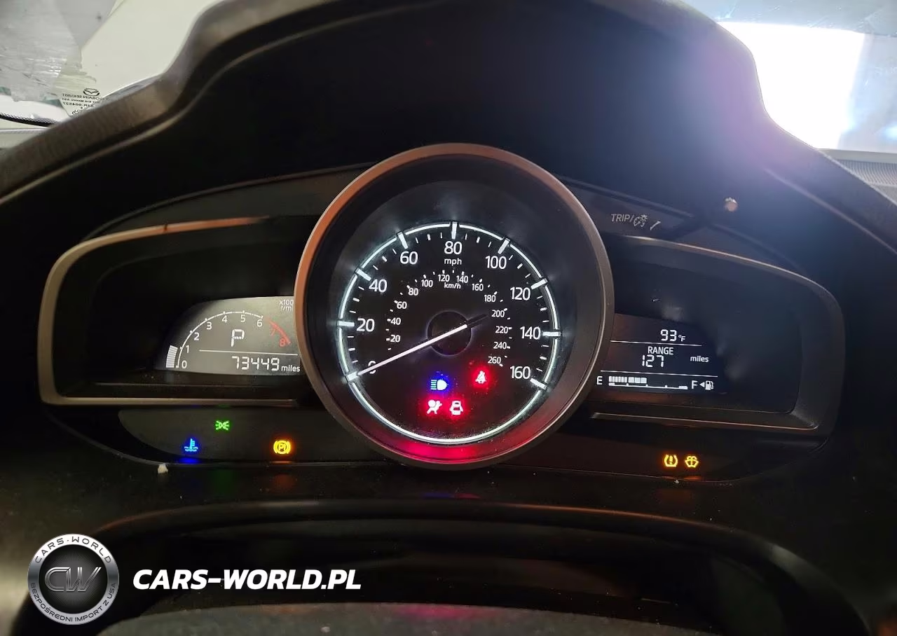 2018 Mazda 3 Touring VIN:3MZBN1V33JM233482 - 9