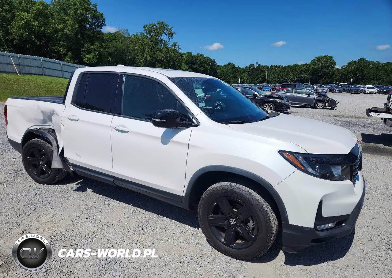 2023 Honda Ridgeline Black Edition VIN:5FPYK3F86PB006559 - 4