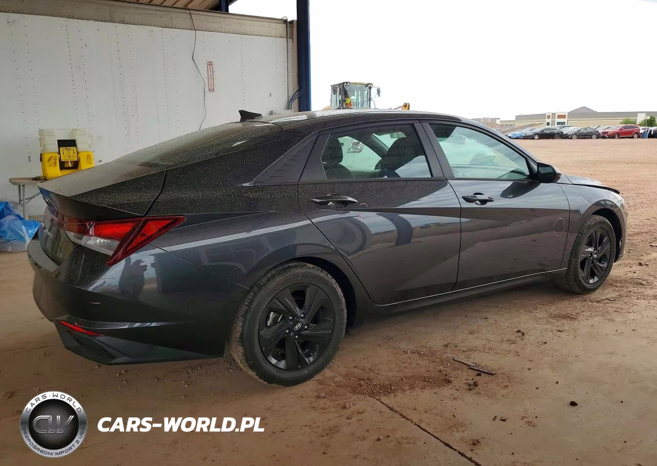 2022 Hyundai Elantra Sel VIN:5NPLS4AG5NH071974 - 3