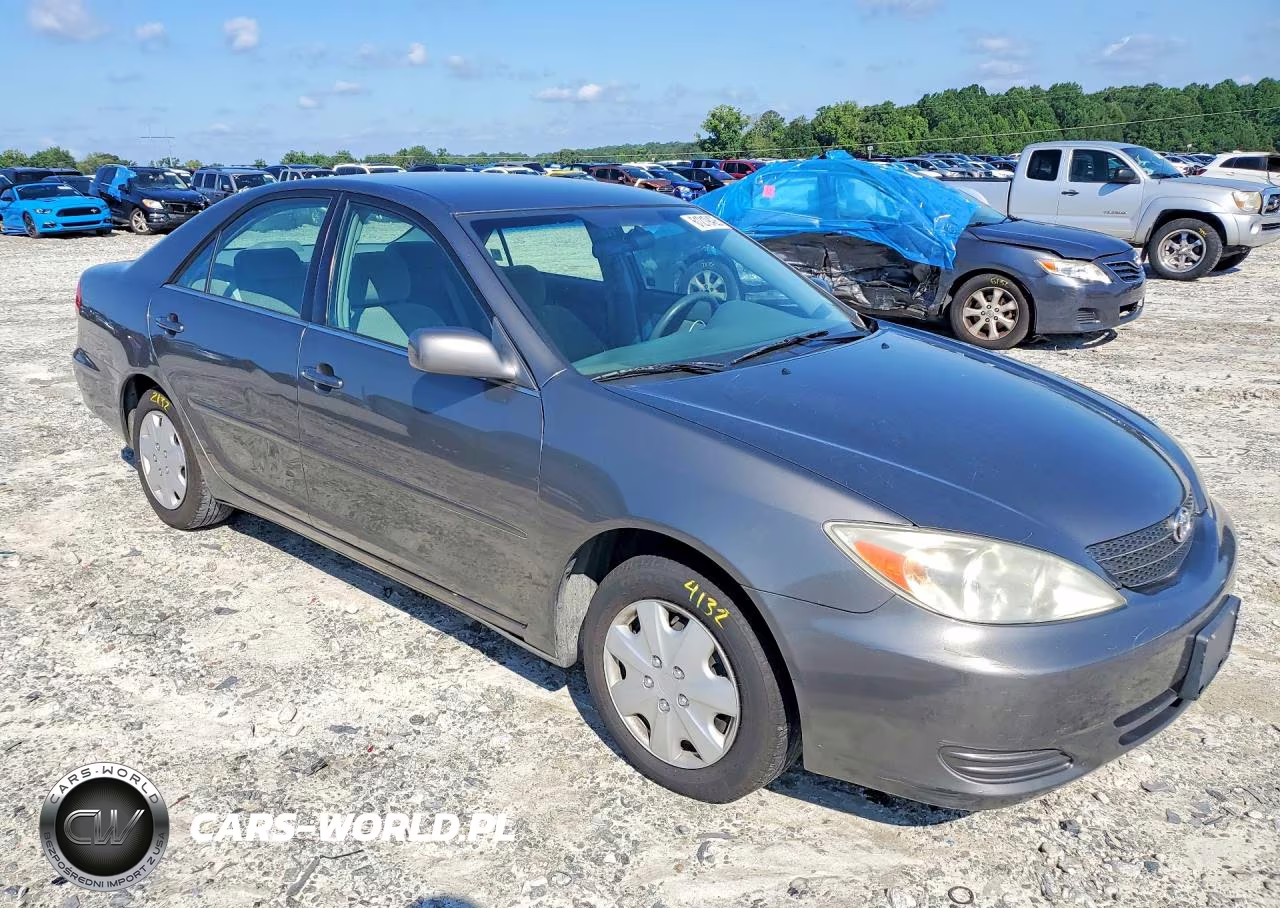 2002 Toyota Camry Le VIN:4T1BE32K82U581488 - 4