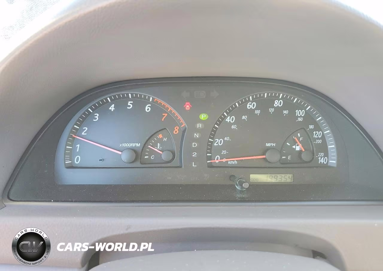 2002 Toyota Camry Le VIN:4T1BE32K82U581488 - 9