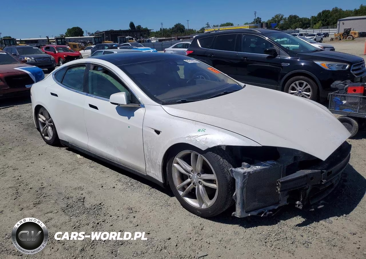 2014 Tesla Model S VIN:5YJSA1H11EFP57345 - 4