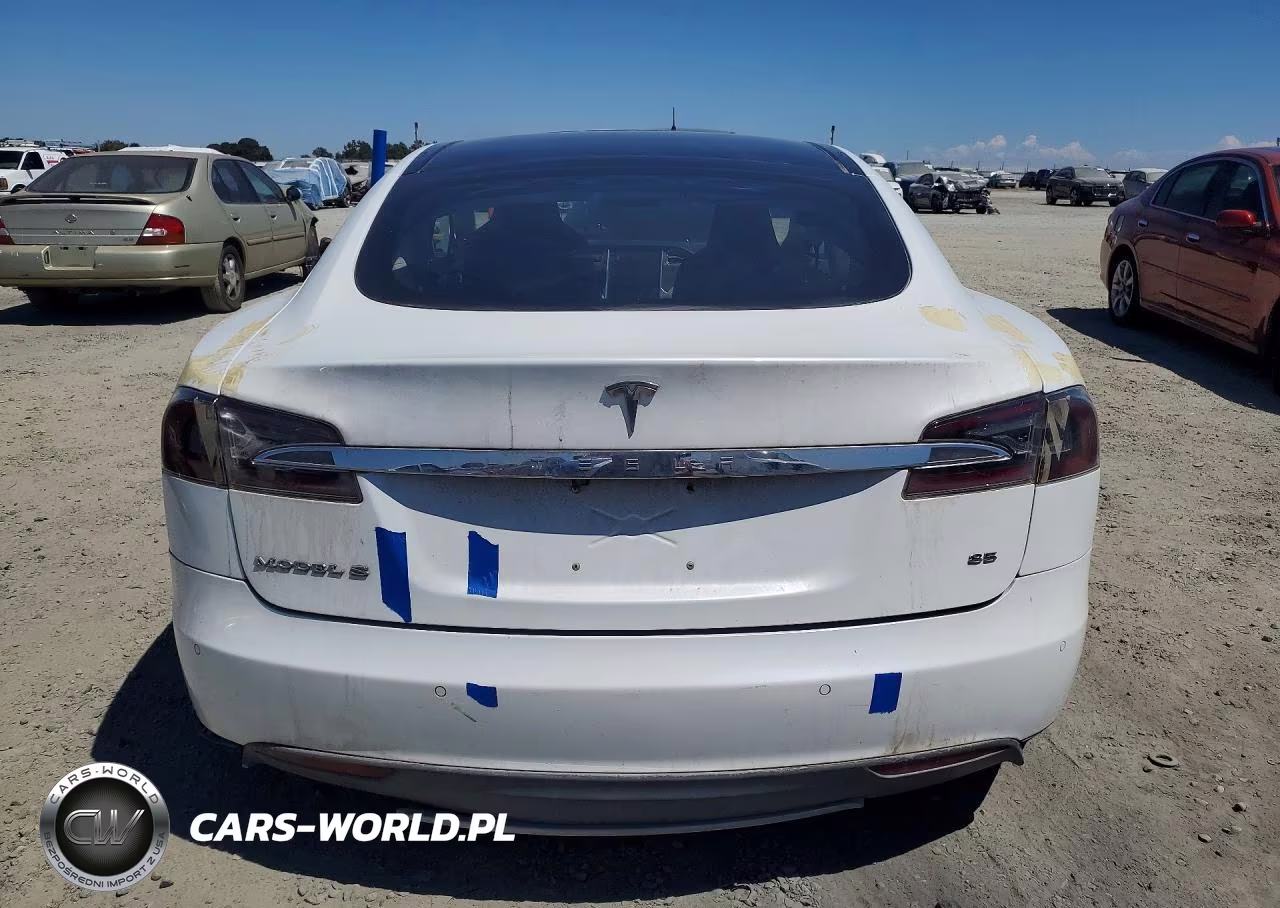 2014 Tesla Model S VIN:5YJSA1H11EFP57345 - 6