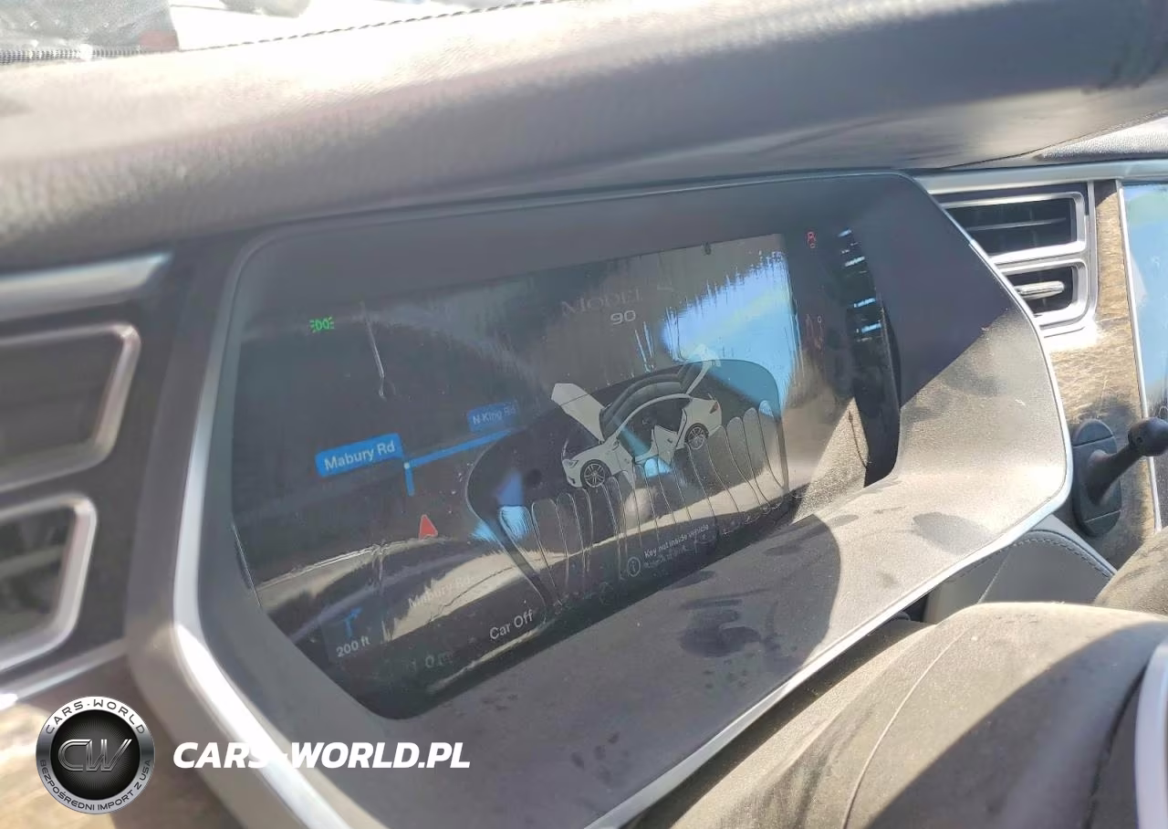 2014 Tesla Model S VIN:5YJSA1H11EFP57345 - 9