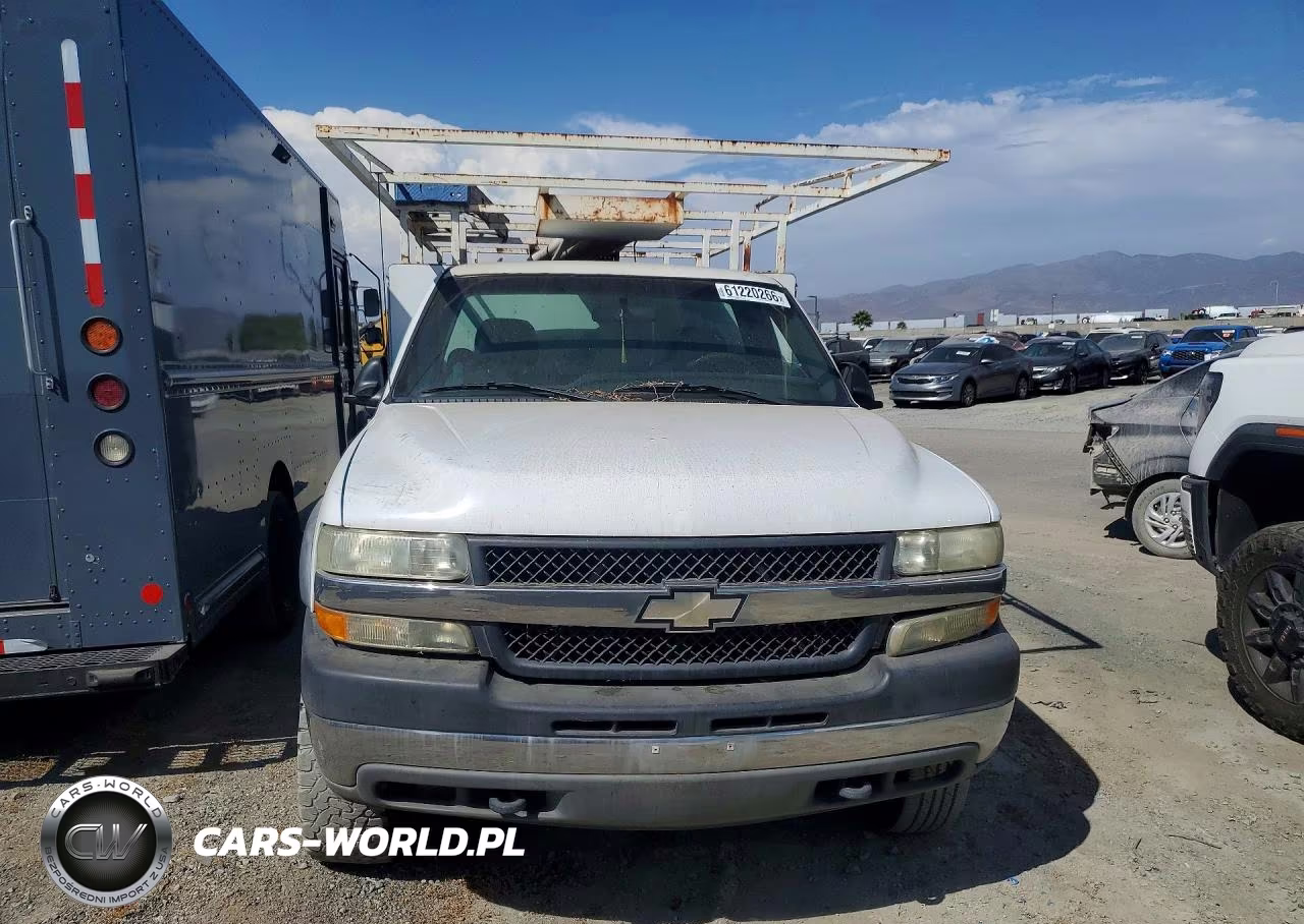 2001 Chevrolet Silverado C2500 Heavy Duty VIN:1GBHC24U61E318944 - 5