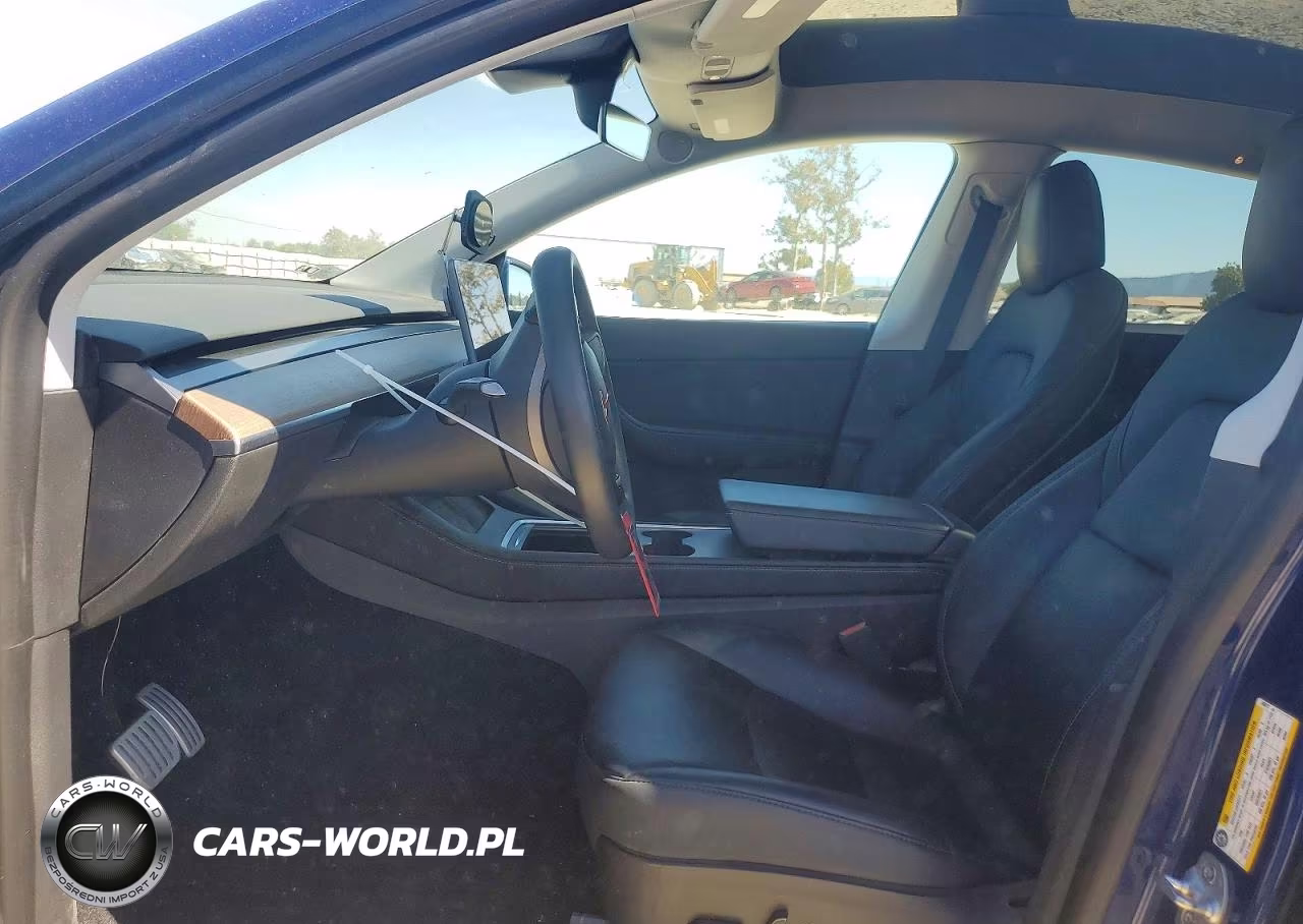 2022 Tesla Model Y VIN:7SAYGDEF8NF348417 - 7