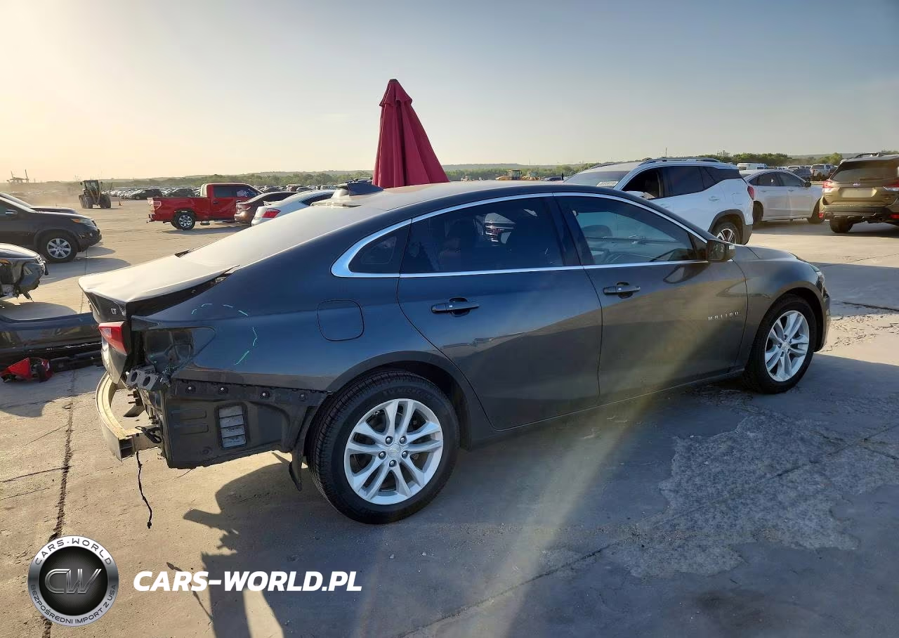 2018 Chevrolet Malibu Lt VIN:1G1ZD5ST9JF255303 - 3