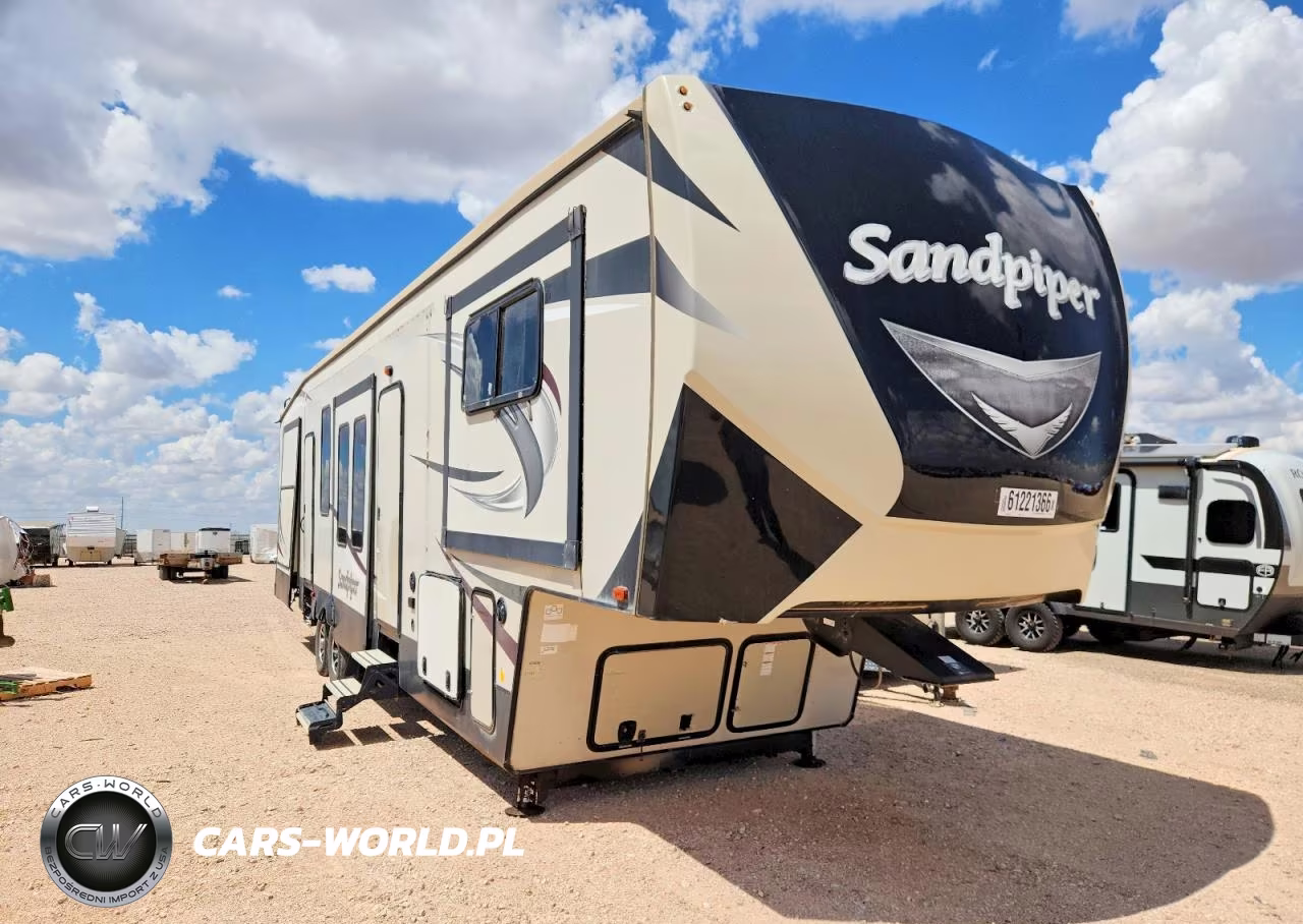 2018 Forest River Sandpiper Camper VIN:4X4FSAP29JJ036616 - 2